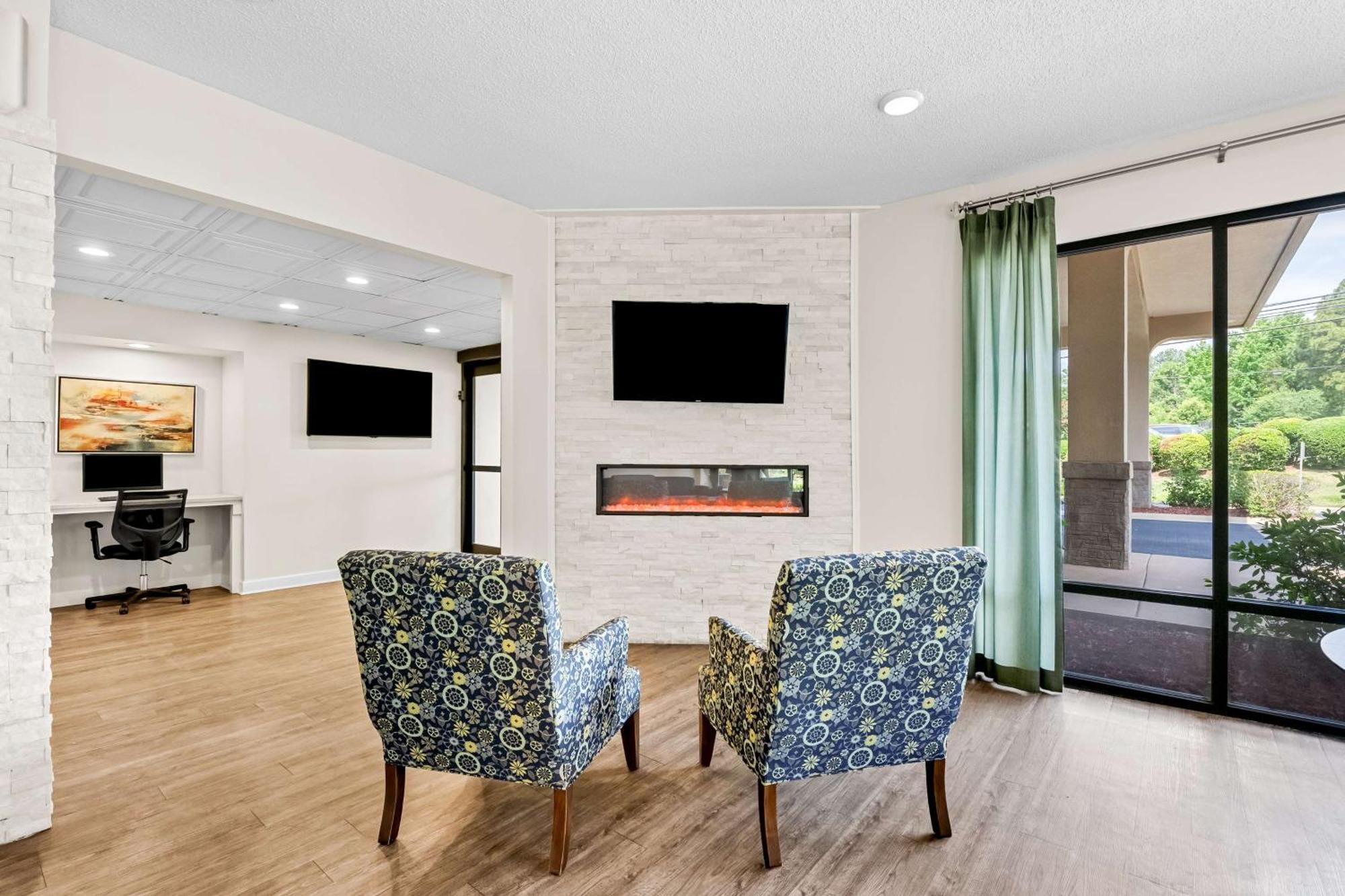 Surestay Plus Hotel By Best Western Southern Pines Pinehurst מראה חיצוני תמונה