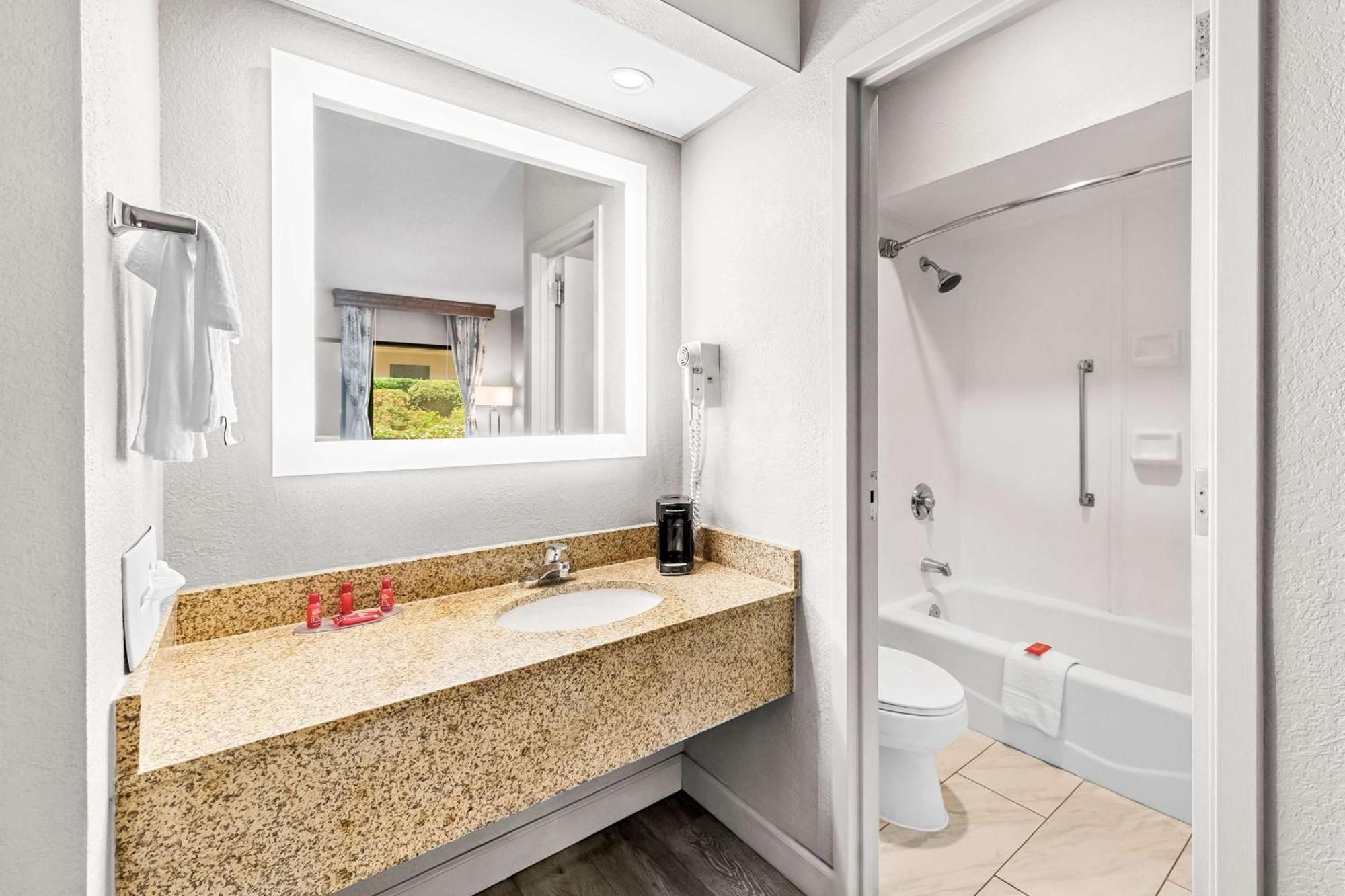 Surestay Plus Hotel By Best Western Southern Pines Pinehurst מראה חיצוני תמונה