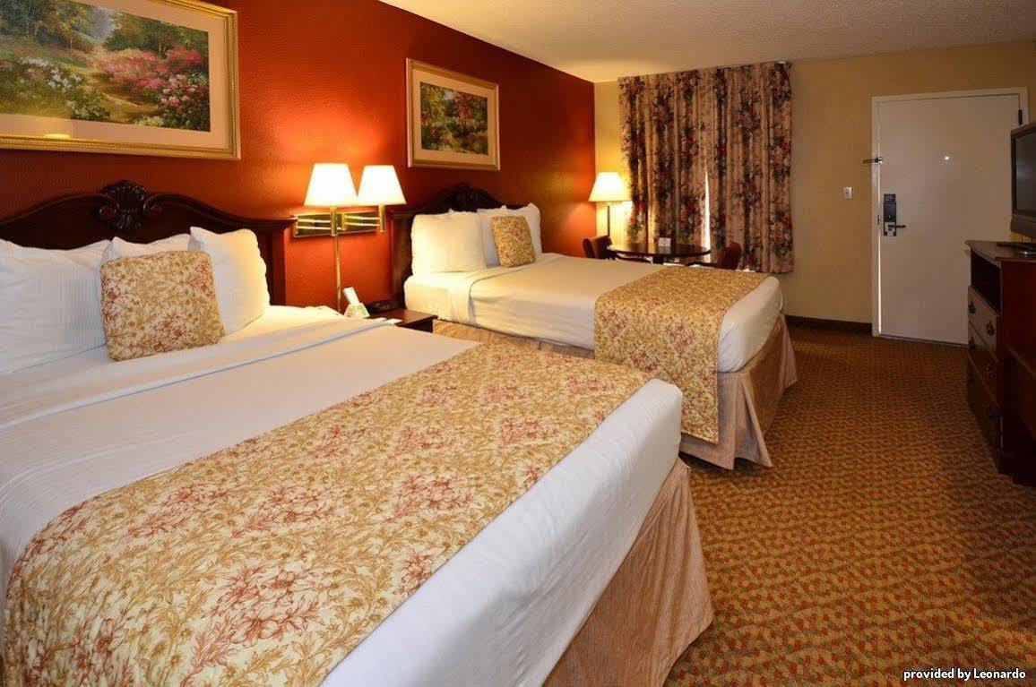 Surestay Plus Hotel By Best Western Southern Pines Pinehurst חדר תמונה