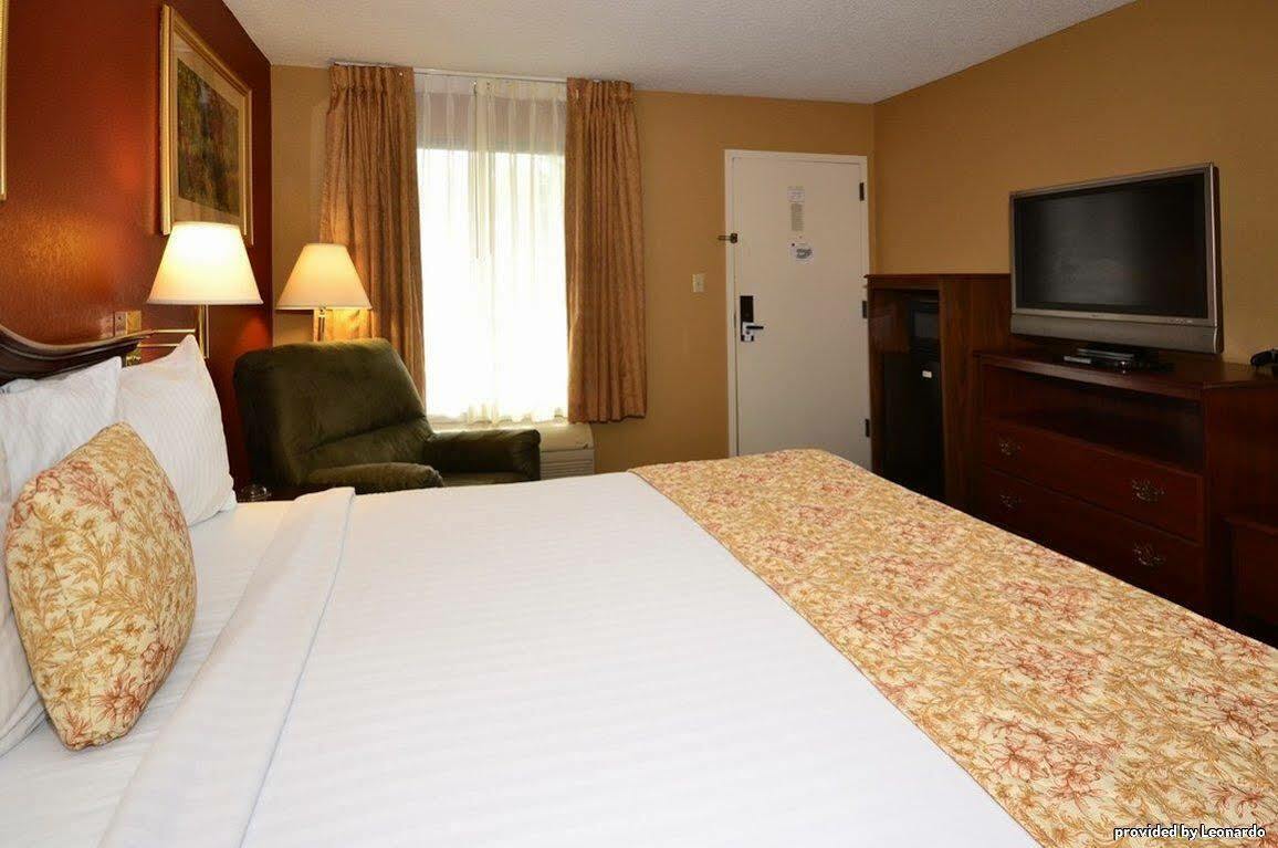 Surestay Plus Hotel By Best Western Southern Pines Pinehurst חדר תמונה
