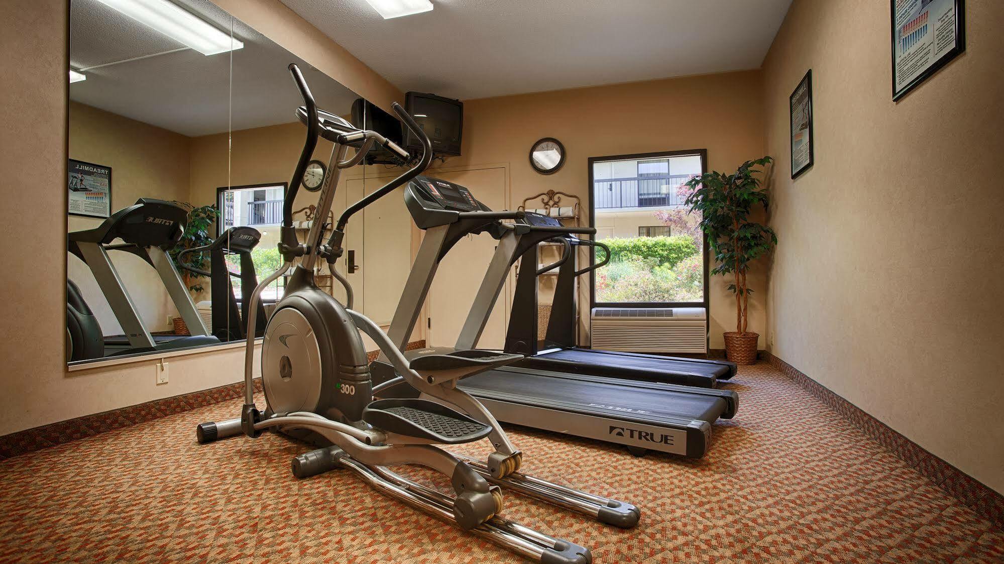 Surestay Plus Hotel By Best Western Southern Pines Pinehurst מראה חיצוני תמונה